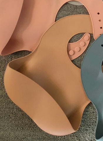 The Vora Sprout Ultra-Soft Silicone Bib