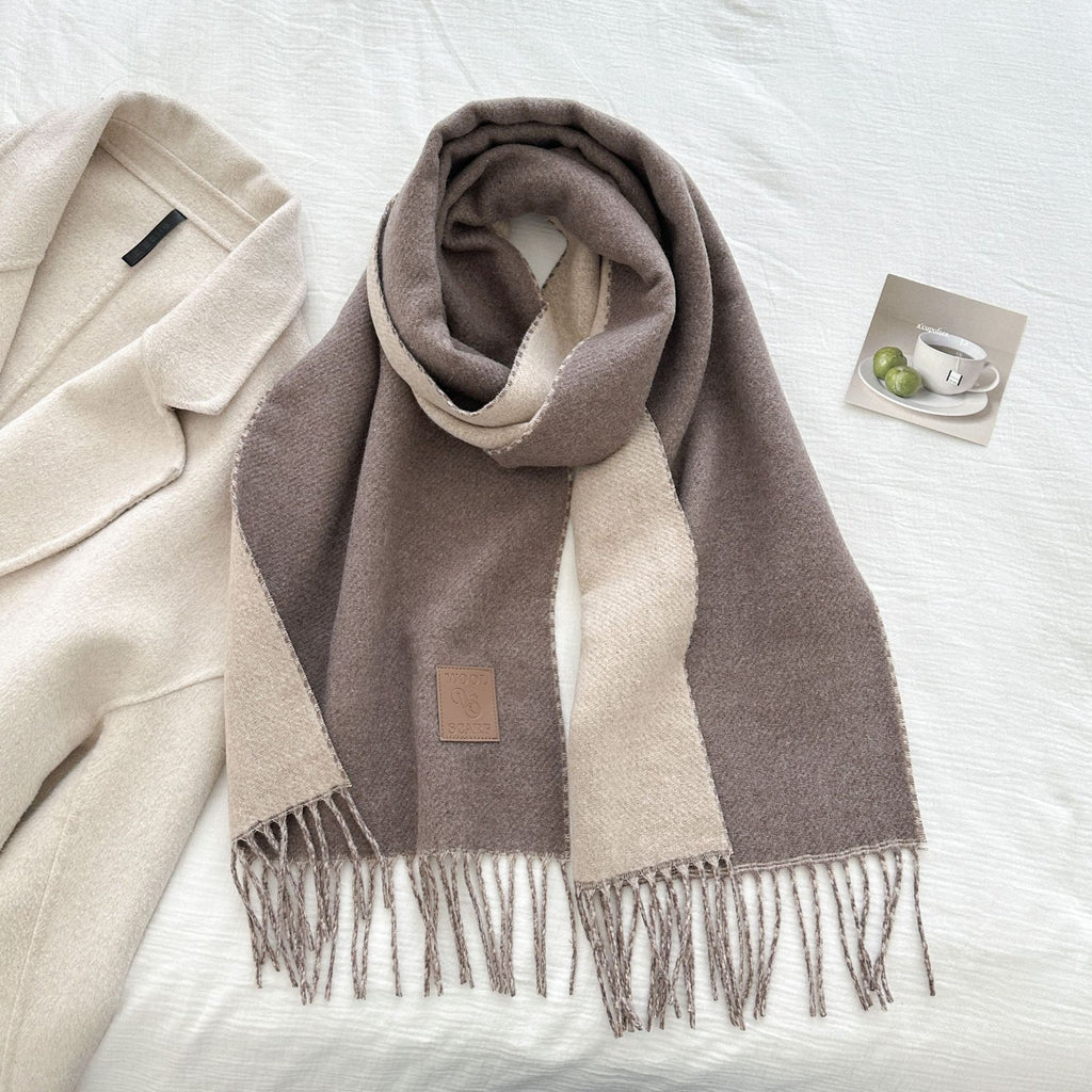 The Dual-Tone Heritage Wool Scarf