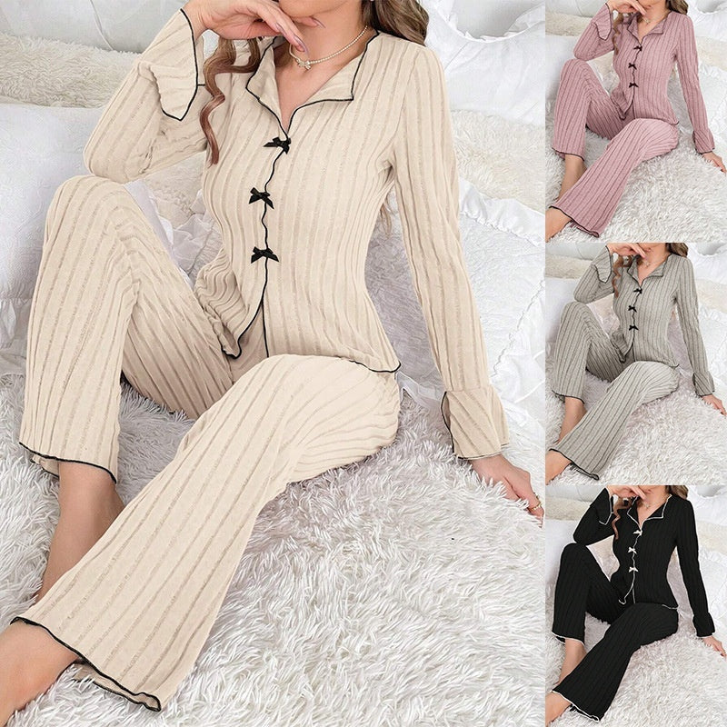 Fashionable Long-Sleeve Jumpsuit With A Notched Collar And Bow