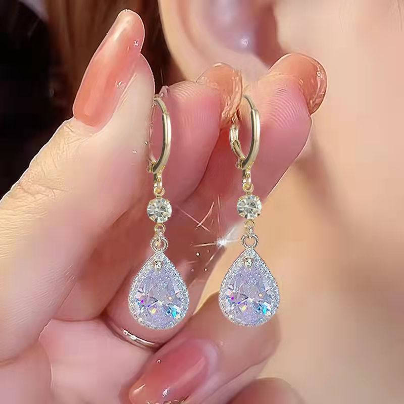 Incredibly Charming Diamond-studded Teardrop Crystal Earrings