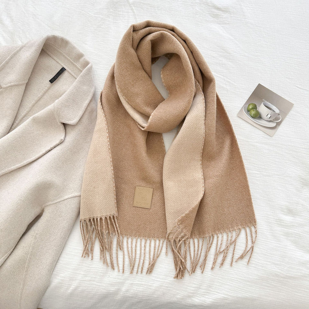 The Dual-Tone Heritage Wool Scarf